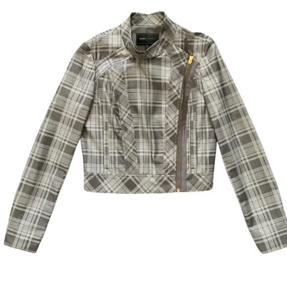 BCBGMaxAzria Jackets & Blazers - ♥️♥️ BCBG MAXAZRIA Woven Grey Plaid Jacket ♥️♥️